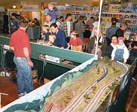 Colour photo by Michael Zimmermann: Sydney Model Railway Exhibition