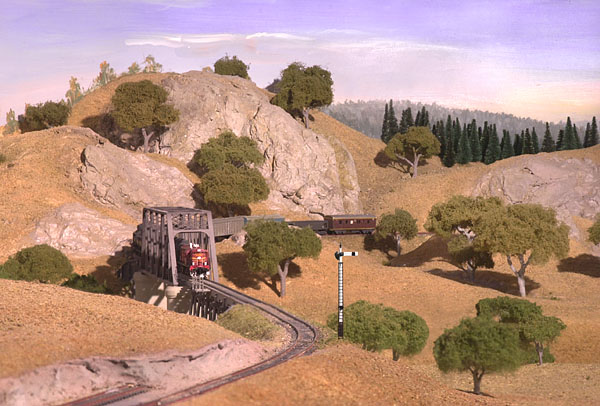 Picture: 48 class diesel hauls goods towards the Watsons Flat terminus. Photo copyright Glenn Watson 2000